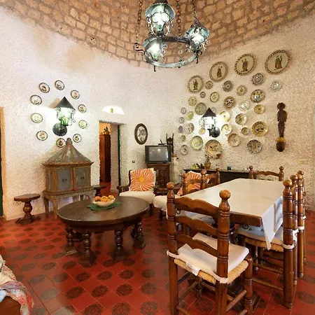 Trullo Ebe Villa *